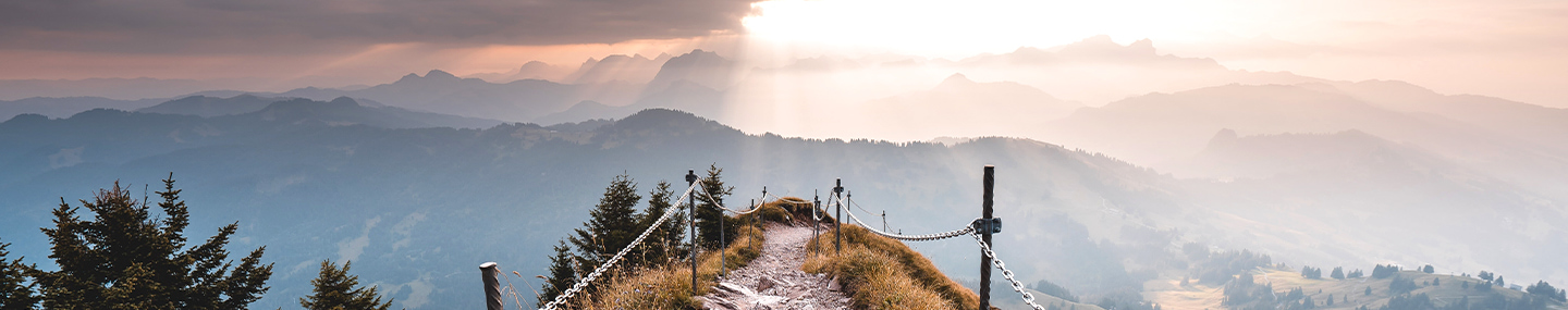 GOD'S POWERFUL PRESENCE